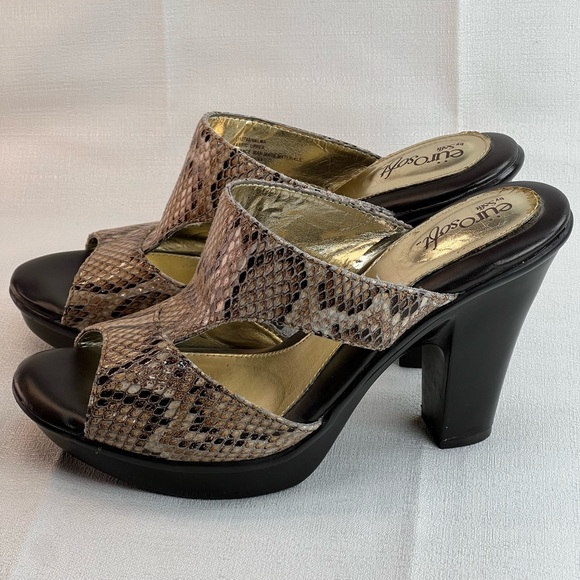 Euro Soft, python embossed heel - Picture 3 of 6